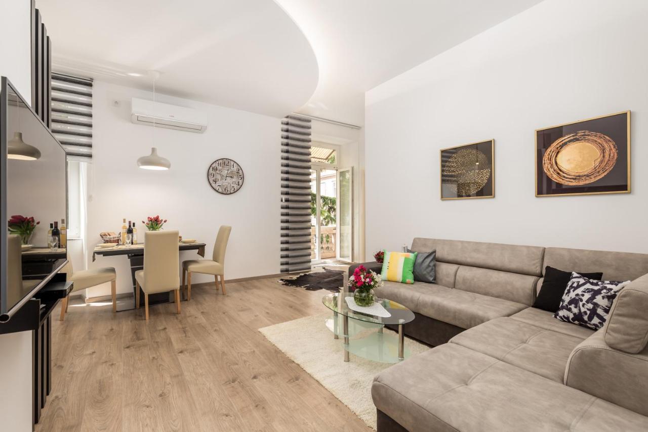 Quiet Center Apartments Rijeka Exterior photo
